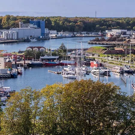 Salt Island Sea And Harbor View By Renters Lejlighed Kołobrzeg